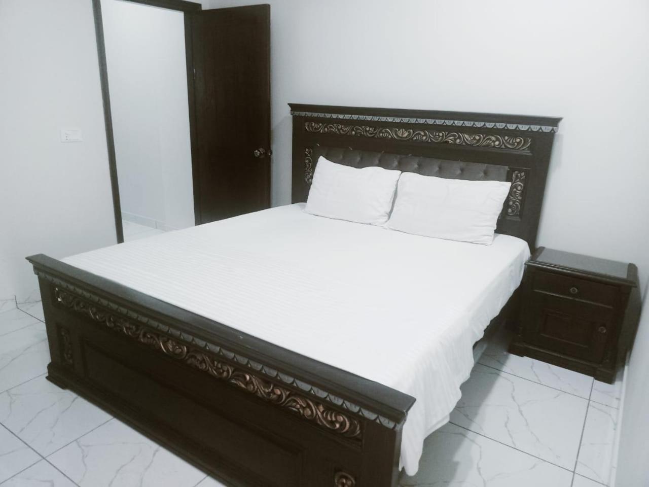 קראצ'י Seaview Guest House מראה חיצוני תמונה